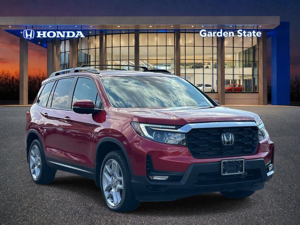 Certified 2025 Honda Passport EX-L image 2