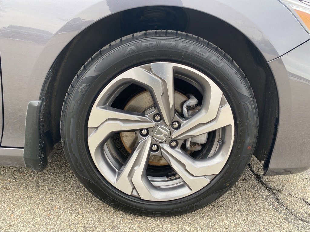 Used 2019 Honda Accord EX image 9
