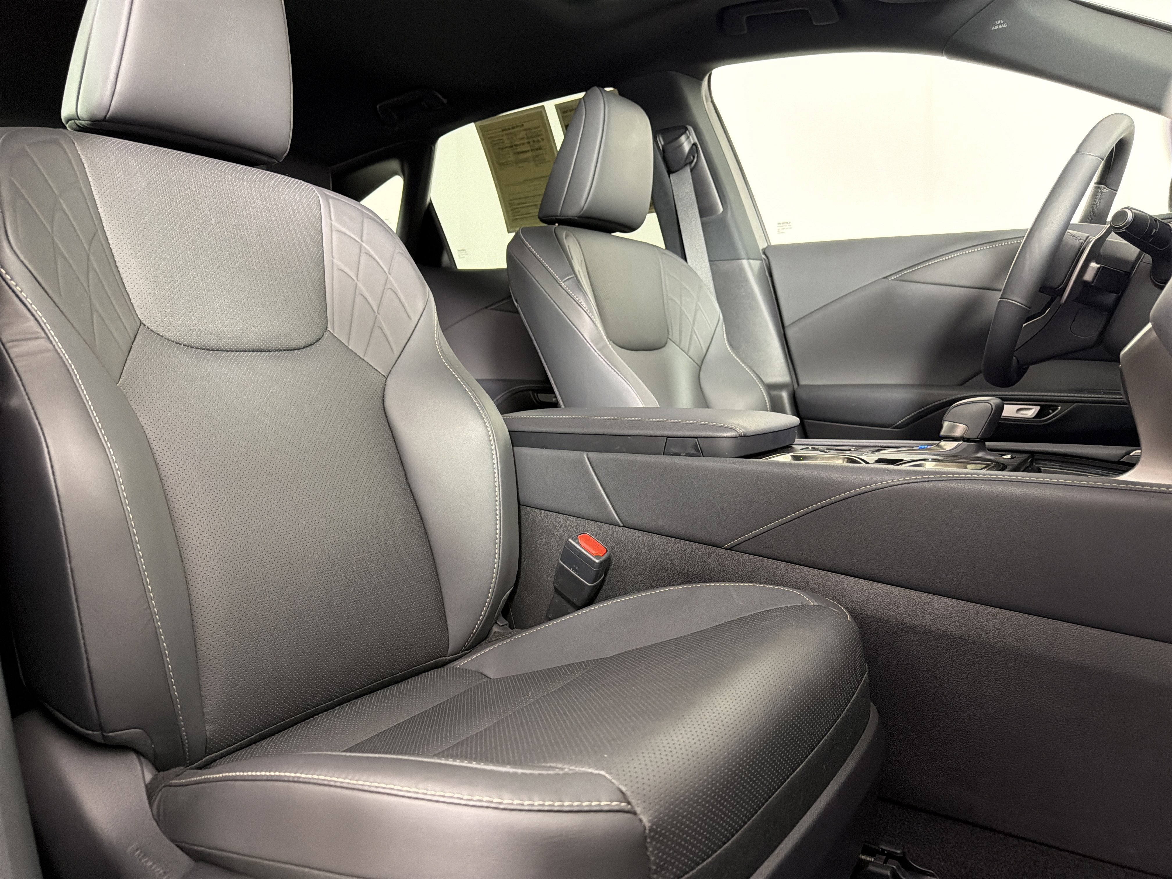 Used 2025 Lexus RX 350h w/ Convenience Package image 30