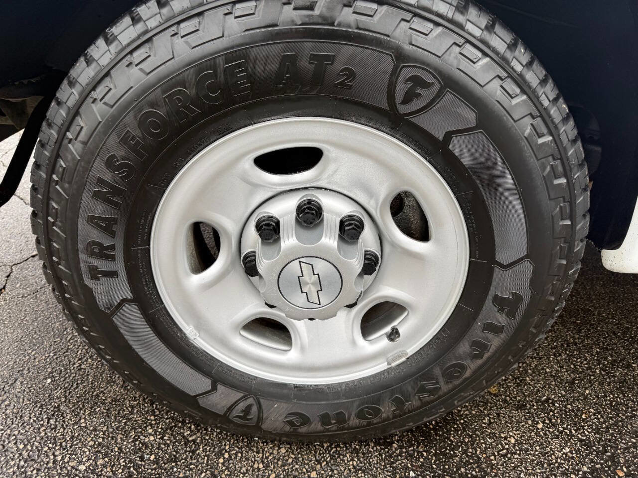 Used 2015 Chevrolet Express 2500 image 19