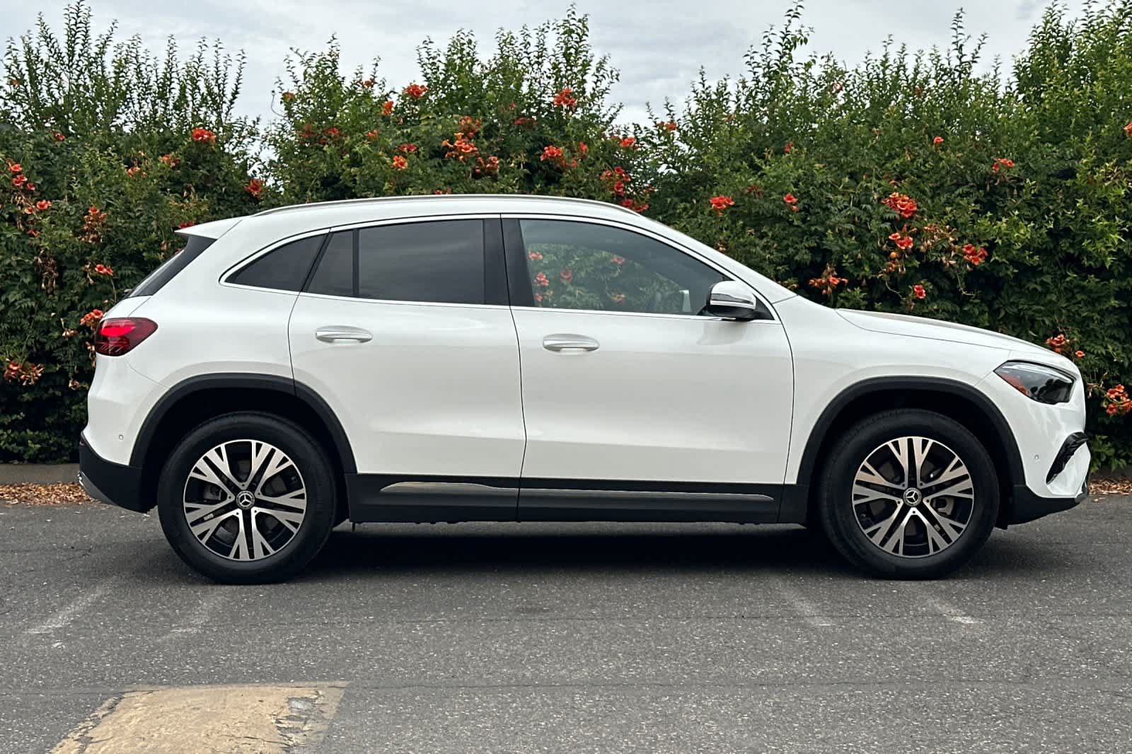 Certified 2026 Mercedes-Benz GLA 250 4MATIC image 2