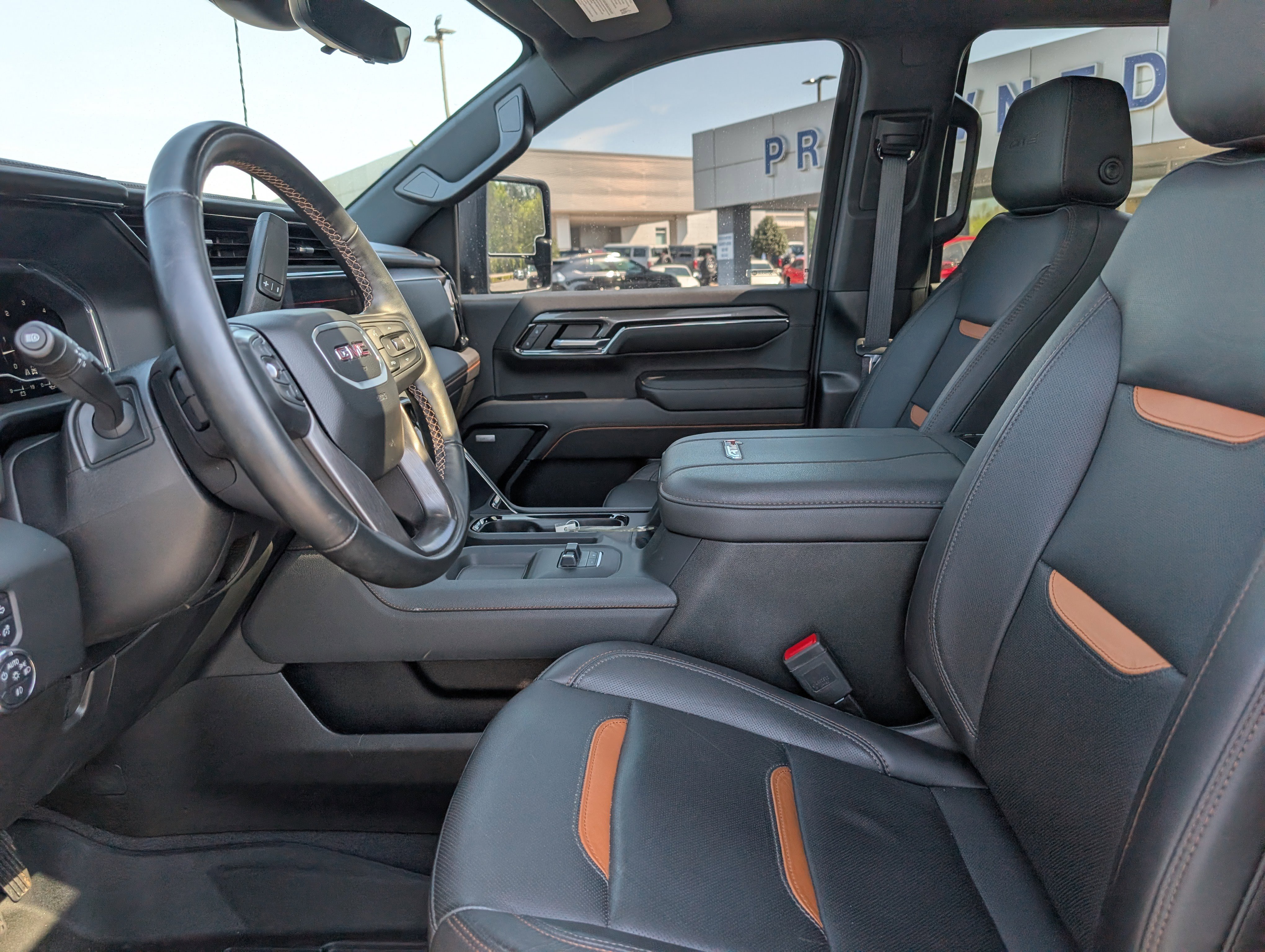 Used 2024 GMC Sierra 2500 AT4 w/ AT4 Premium Plus Package image 18