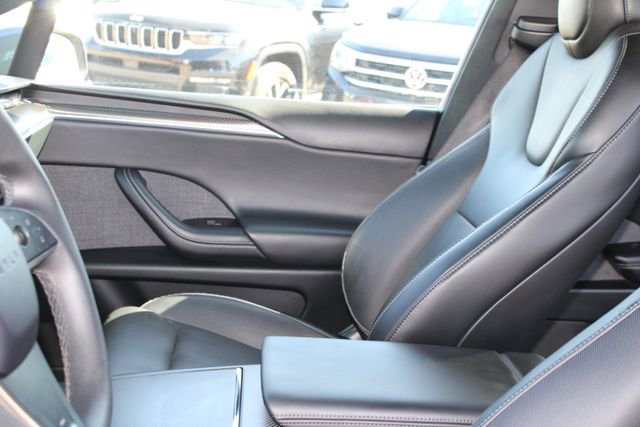 Used 2023 Tesla Model X Plaid image 28