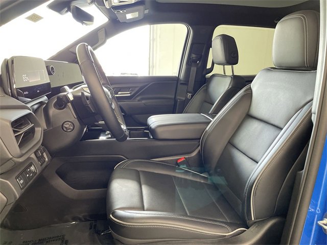Used 2025 Chevrolet Silverado EV LT w/ LT Premium Package image 21