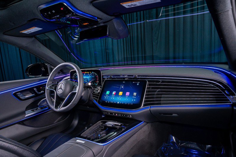 New 2026 Mercedes-Benz E 450 4MATIC All-Terrain Wagon image 4