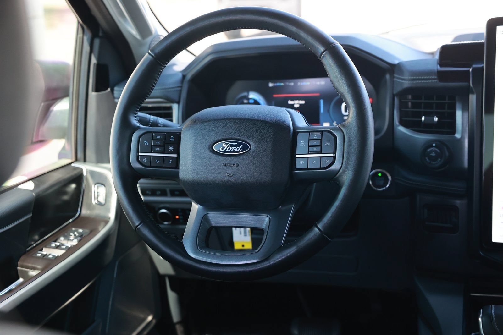Used 2024 Ford F150 Lightning Flash AWD/4WD image 31