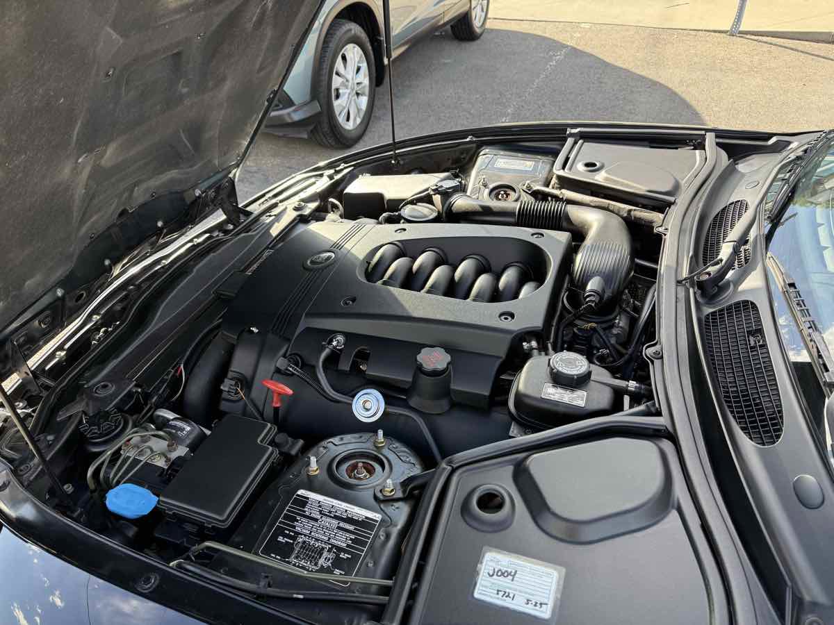 Used 2006 Jaguar XK8 Convertible image 23