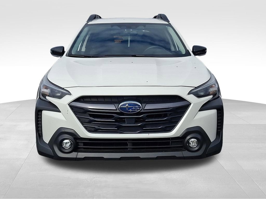 Used 2023 Subaru Outback Premium image 2
