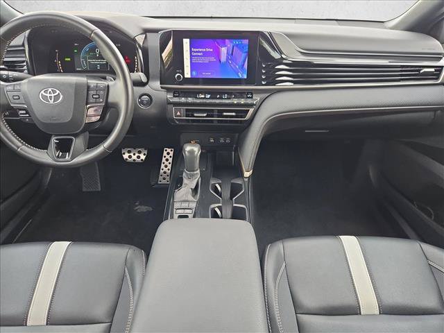 Used 2025 Toyota Camry SE FWD image 17