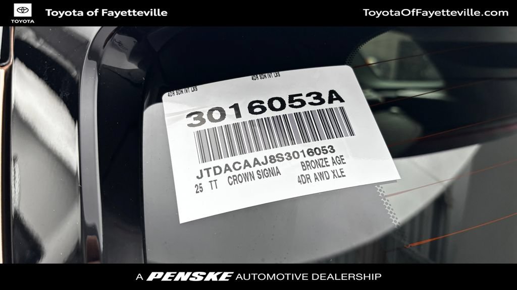 Certified 2025 Toyota Crown Signia AWD/4WD image 42