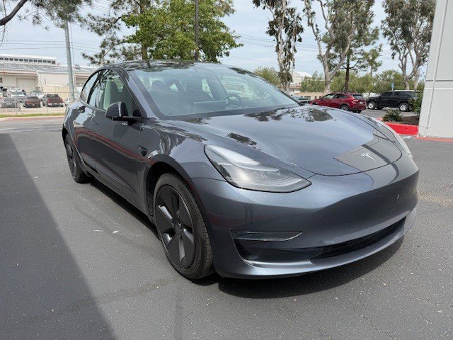 Used 2023 Tesla Model 3 Standard Range RWD image 2