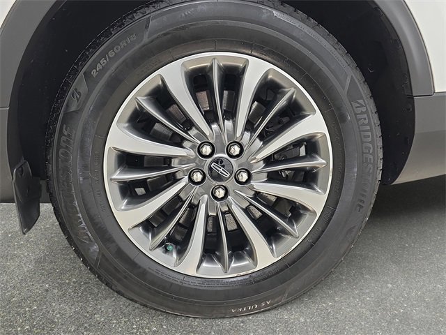 Used 2021 Lincoln Nautilus AWD w/ Equipment Group 101A image 32