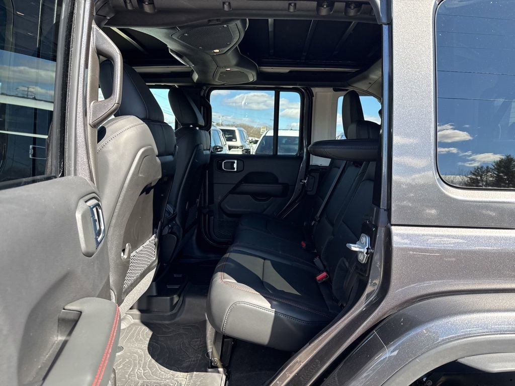 Certified 2025 Jeep Wrangler Unlimited Rubicon image 24