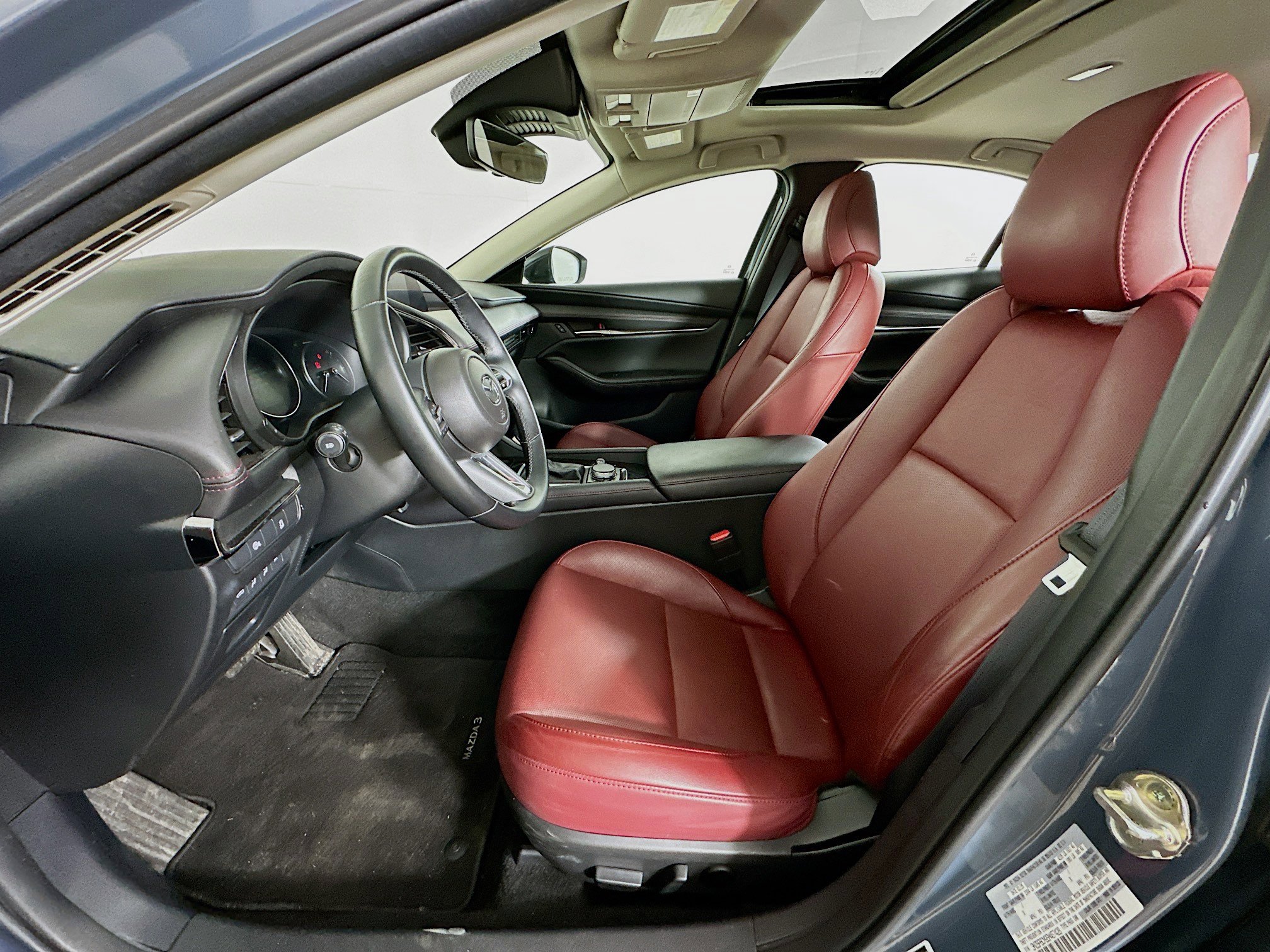 Used 2025 MAZDA MAZDA3 s image 13