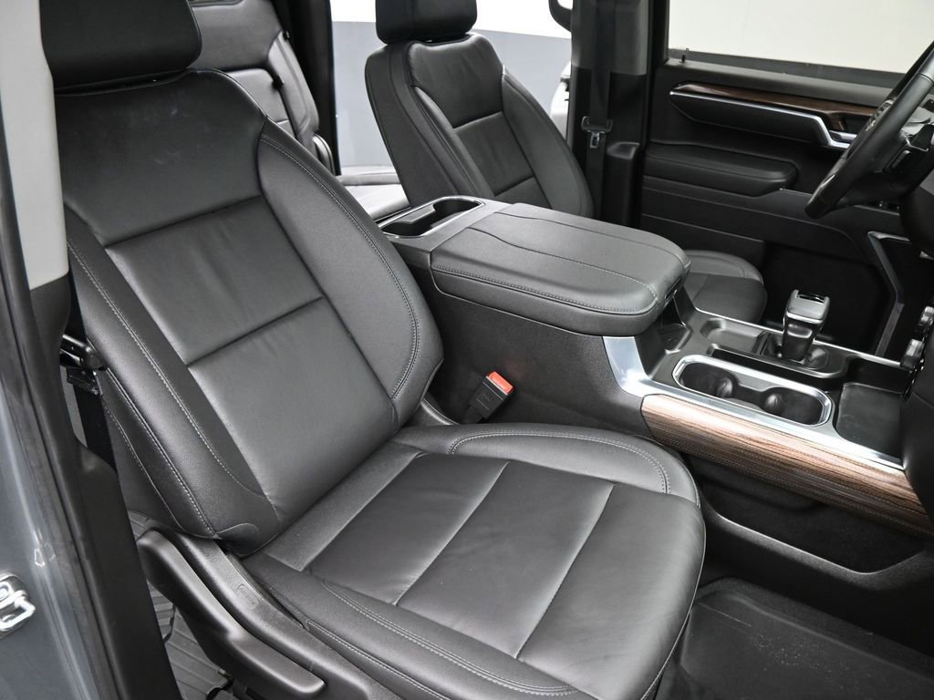 Used 2025 Chevrolet Silverado 1500 RST image 20