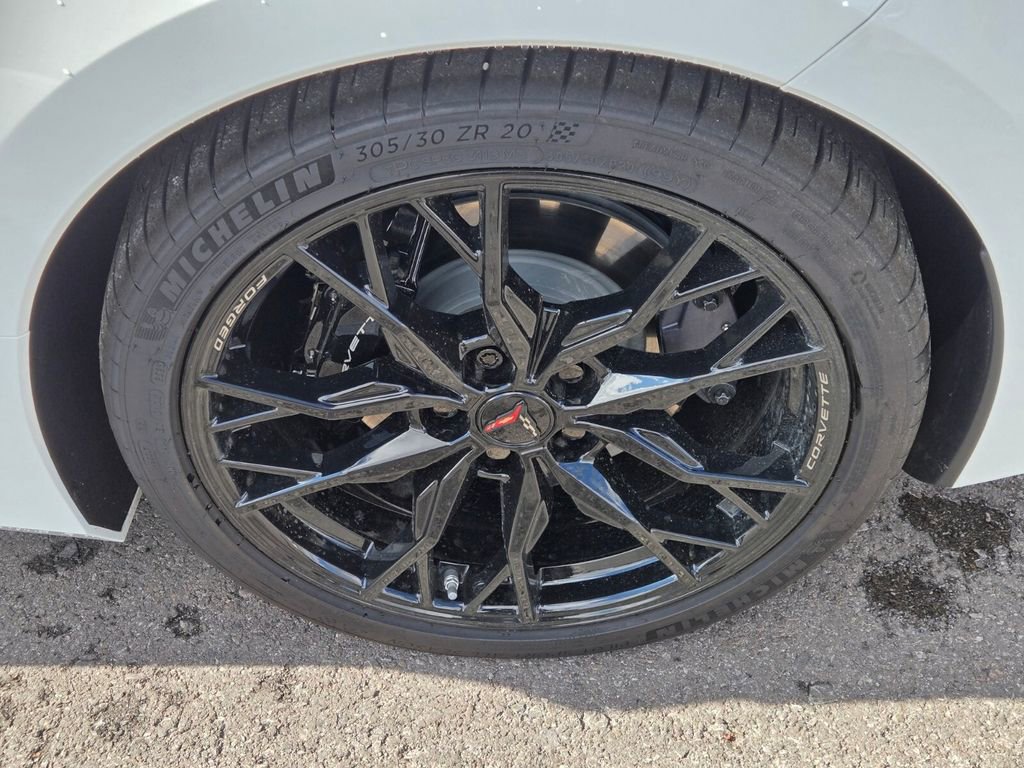 Used 2023 Chevrolet Corvette Stingray Premium Conv w/ Stealth Interior Trim Package image 10
