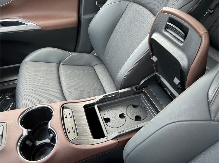 Used 2022 Toyota Venza Limited w/ Advanced Technology Package AWD/4WD image 39