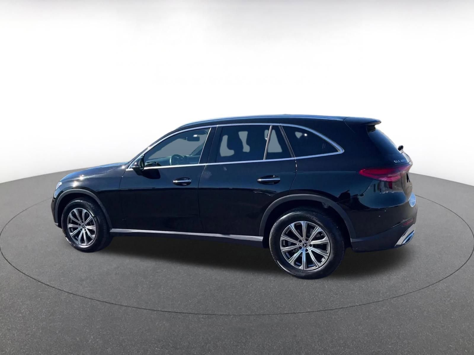 Used 2024 Mercedes-Benz GLC 300 GLC 300 image 10