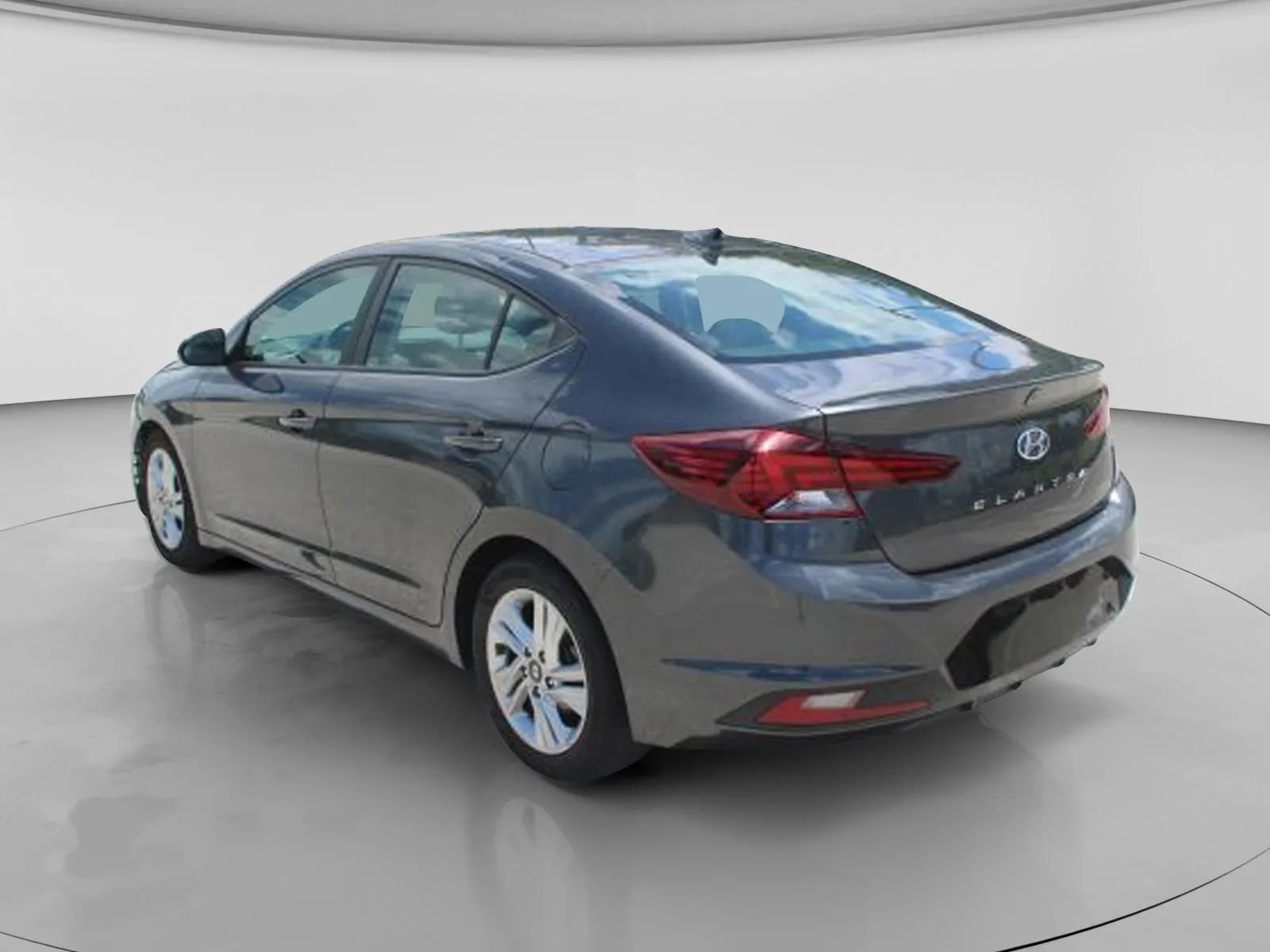 Used 2020 Hyundai Elantra SEL w/ Cargo Package (C1) FWD image 6