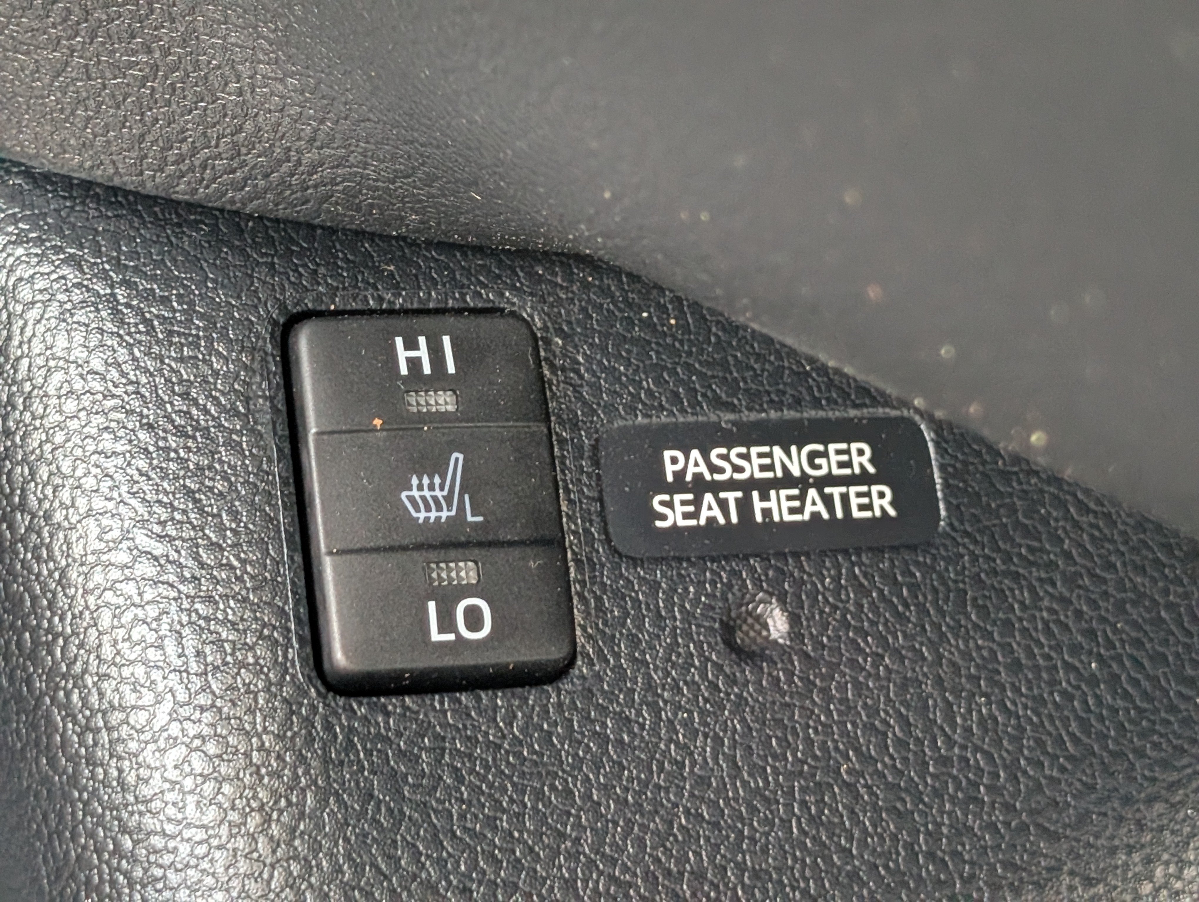 Used 2017 Toyota Prius Prime Premium w/ Carpet Mat Package FWD image 19