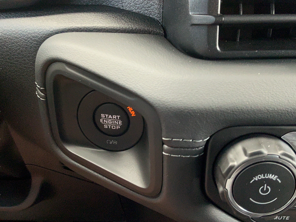 New 2026 Jeep Wrangler Unlimited Sahara w/ Safety Group AWD/4WD image 29