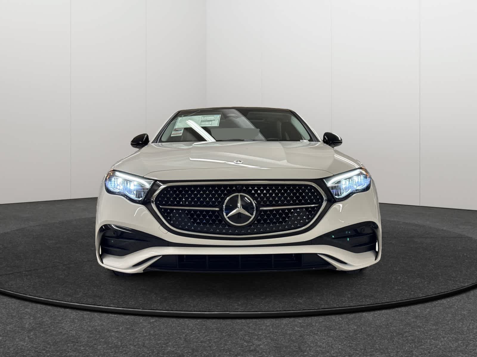 New 2027 Mercedes-Benz E 450 4MATIC Sedan image 2