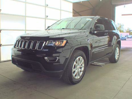 Used 2022 Jeep Grand Cherokee Laredo X AWD/4WD image 2