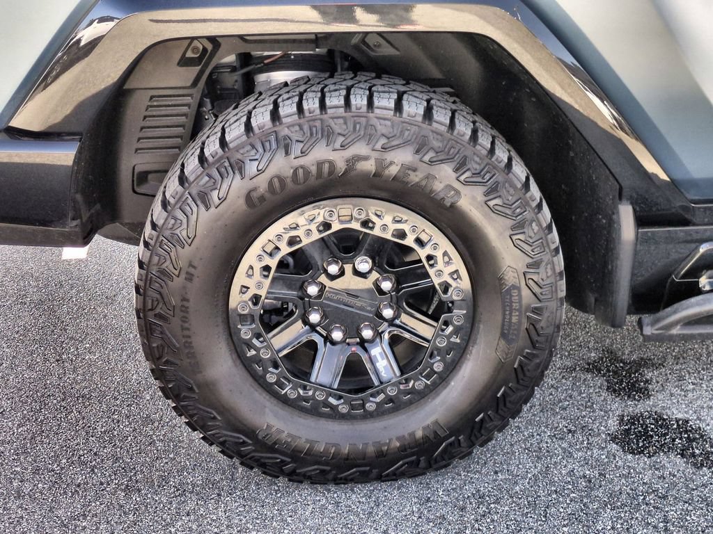 Used 2024 GMC Hummer EV 3X w/ Omega Edition AWD/4WD image 35