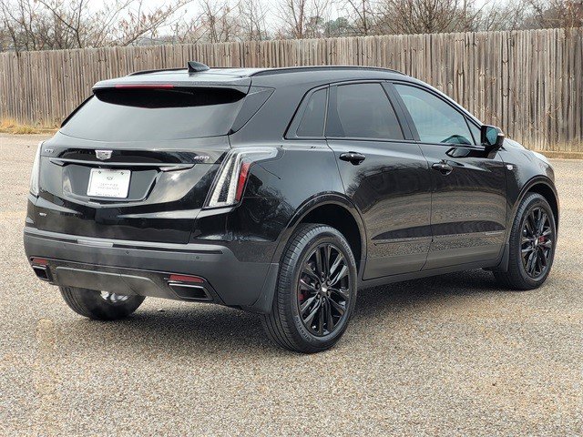Certified 2022 Cadillac XT5 Sportv w/ LPO, ONYX Package image 4