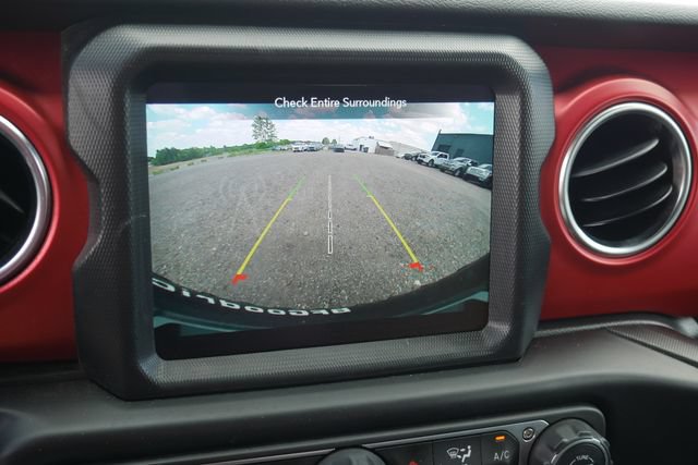Used 2021 Jeep Wrangler Unlimited Rubicon AWD/4WD image 3
