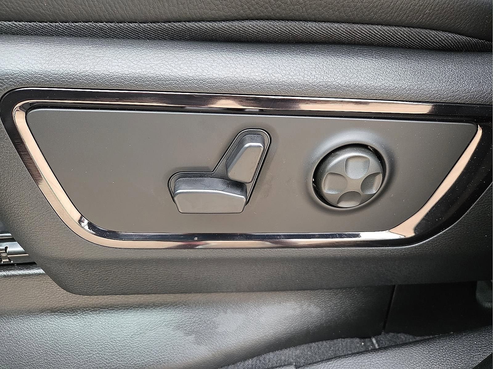 New 2026 RAM 1500 Limited w/ Body Color Bumper Group image 15