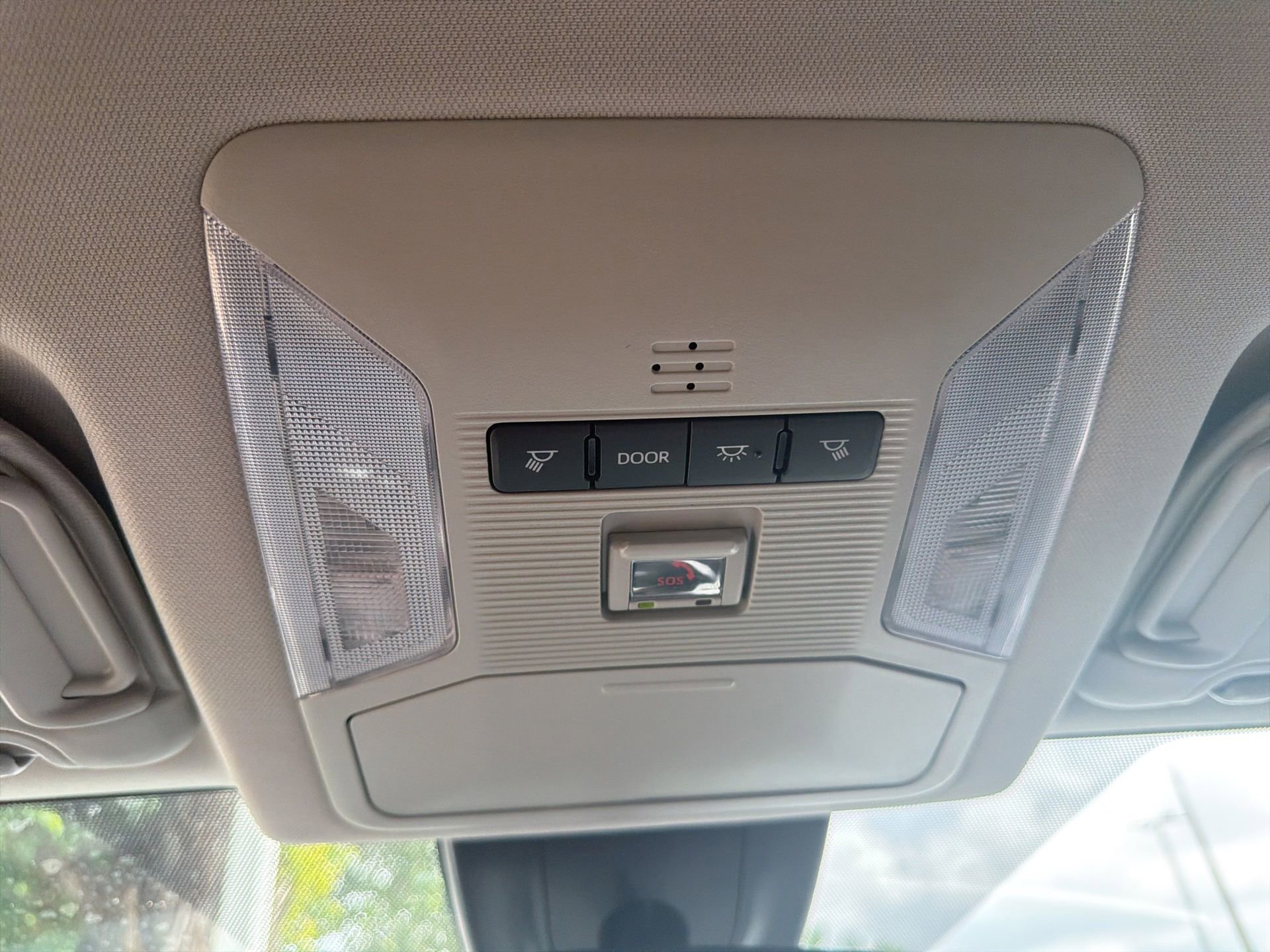 Used 2024 Toyota RAV4 XLE FWD image 40