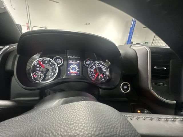 Used 2022 RAM 1500 Big Horn AWD/4WD image 14