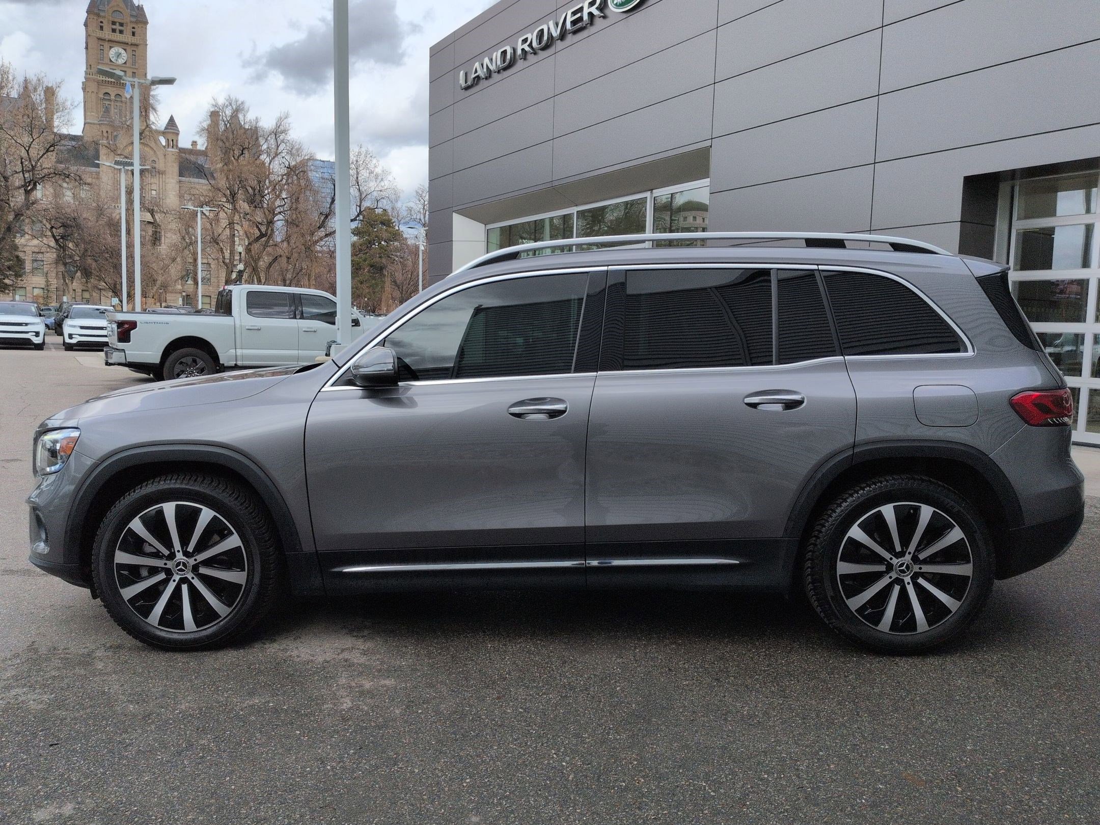 Certified 2023 Mercedes-Benz GLB 250 4MATIC w/ Premium Package image 8