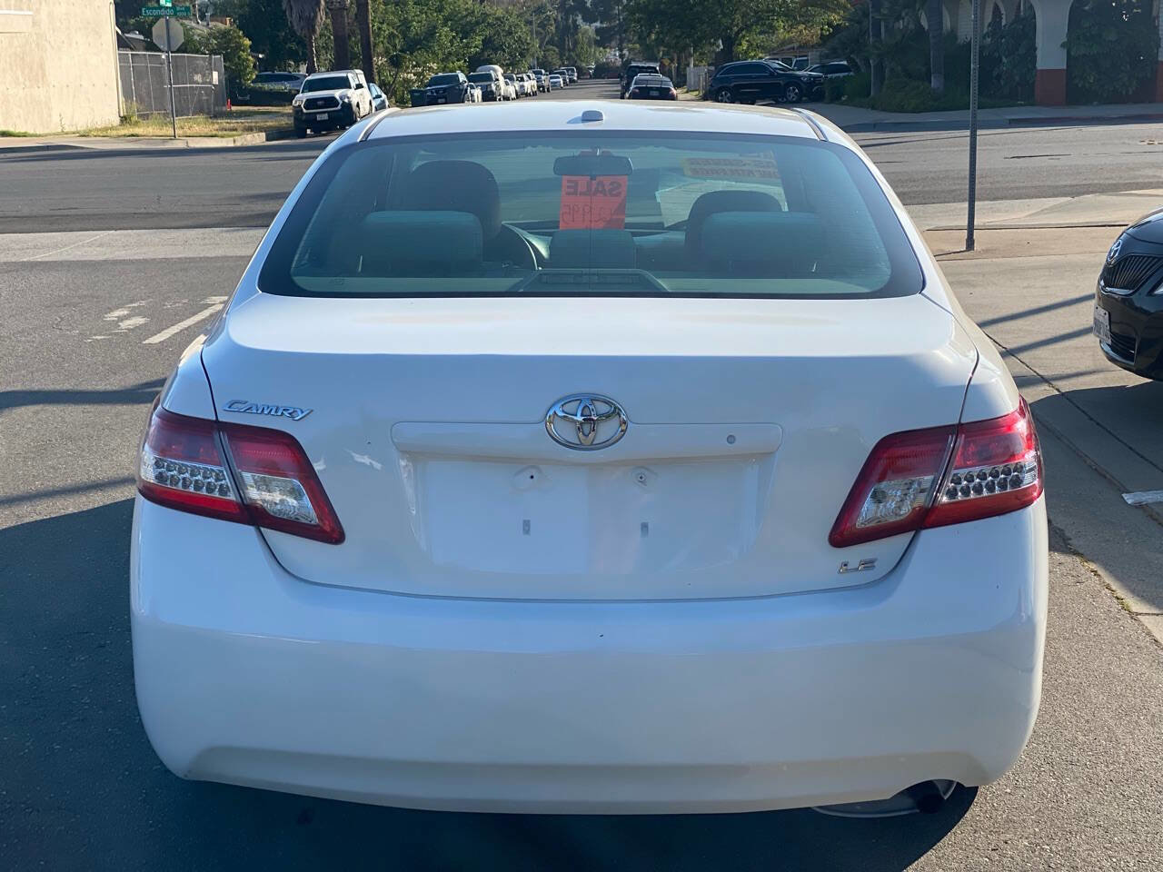 Used 2011 Toyota Camry LE image 6