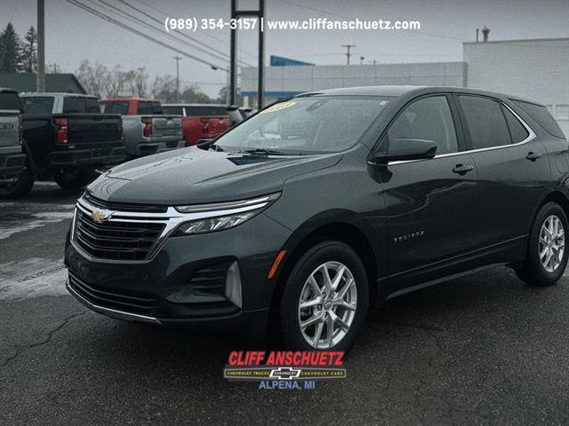 Used 2023 Chevrolet Equinox LT image 1