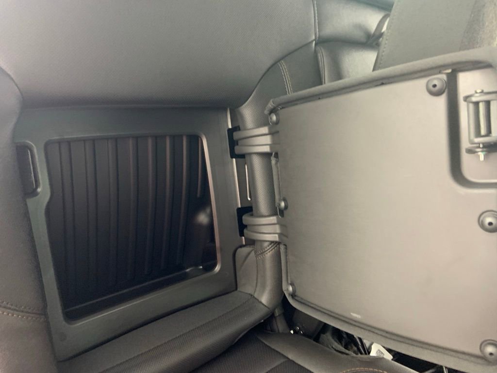 Used 2024 GMC Sierra 2500 AT4 w/ AT4 Preferred Package AWD/4WD image 23