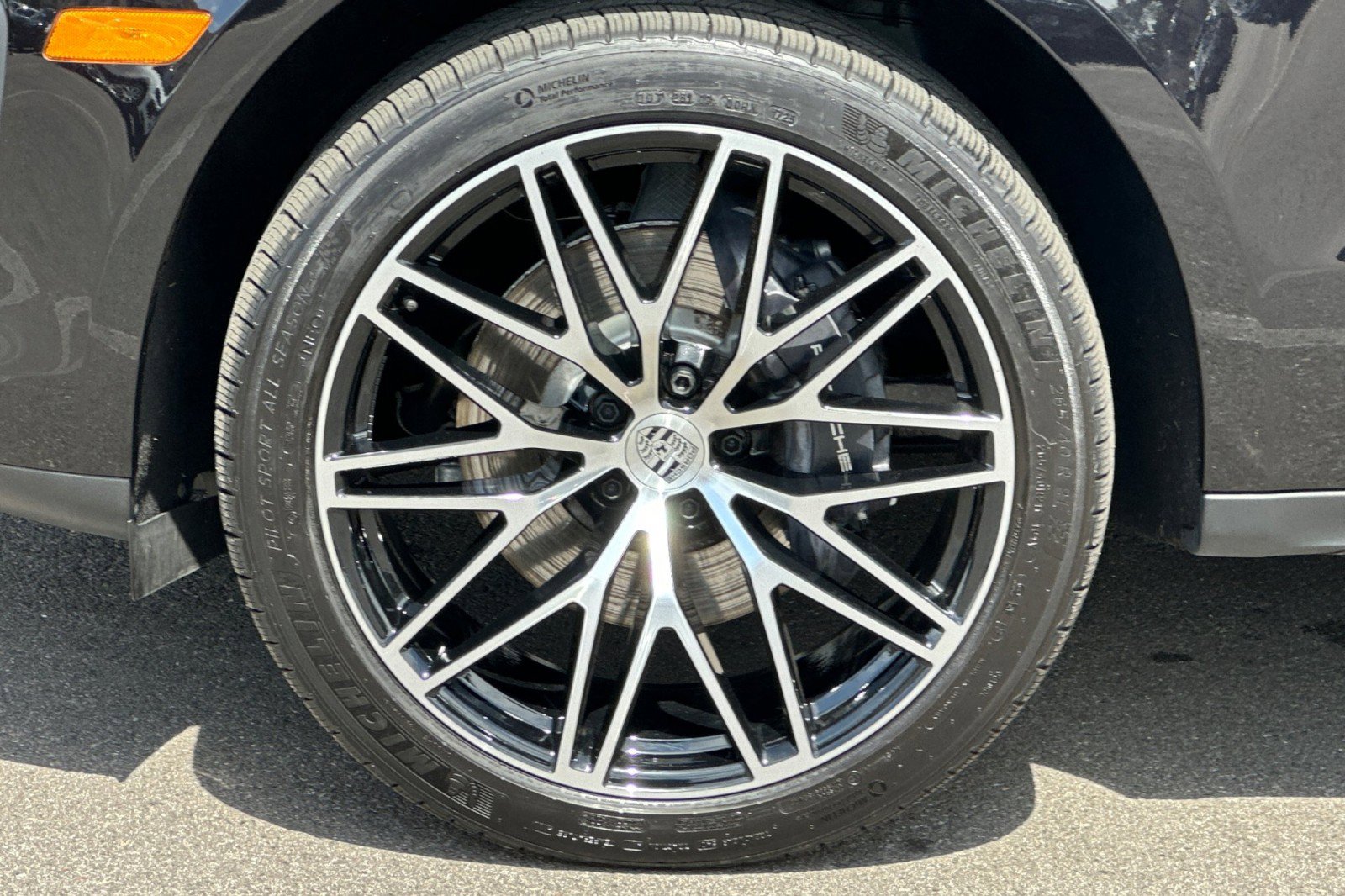 Certified 2026 Porsche Macan AWD/4WD image 27