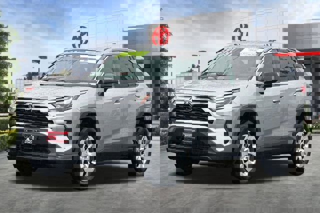 Certified 2025 Toyota RAV4 LE image 10