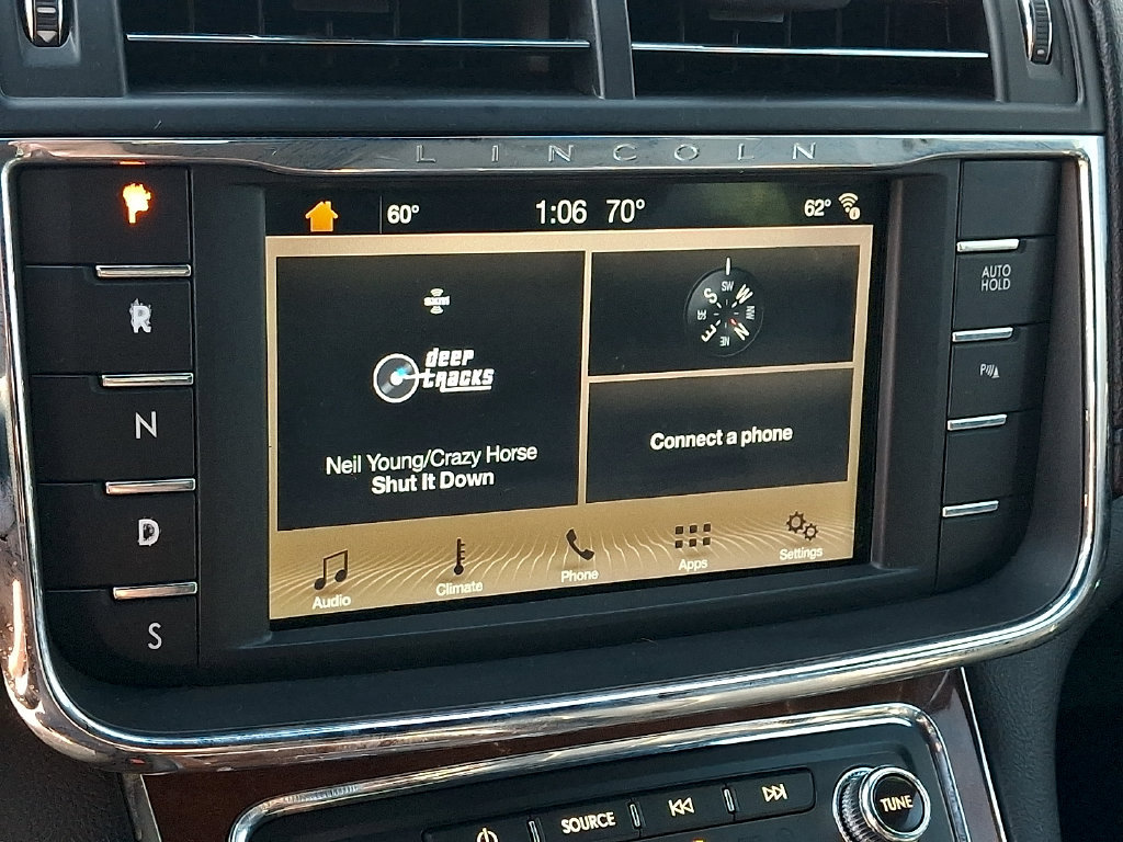 Used 2019 Lincoln Continental Premiere AWD/4WD image 19