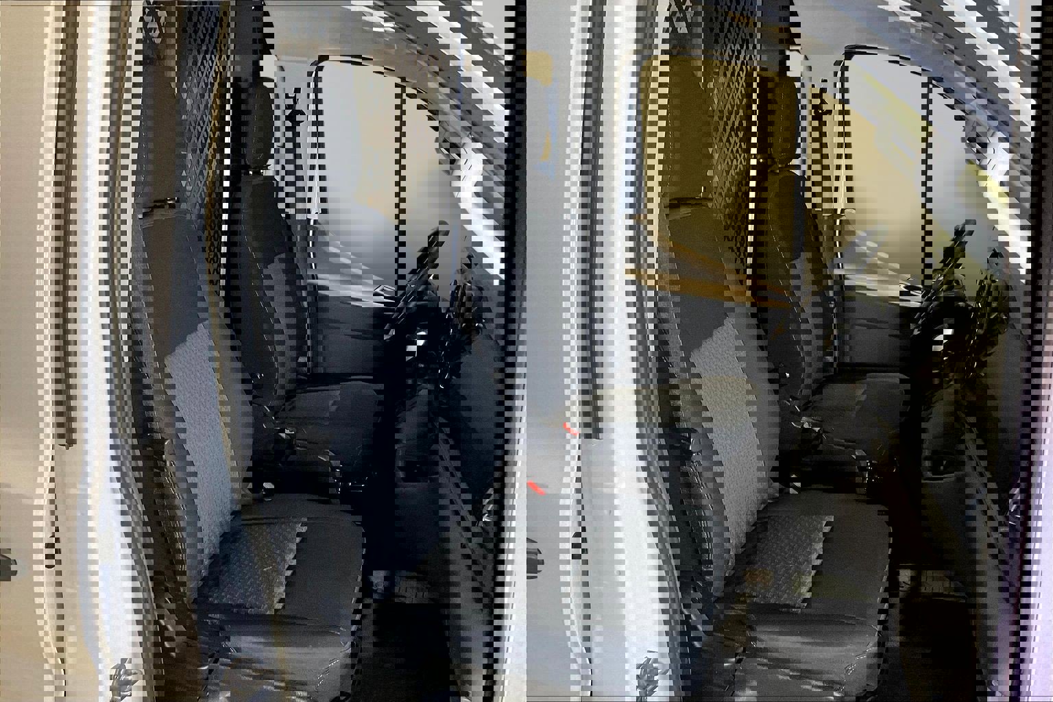 Used 2024 Ford Transit 250 Low Roof w/ Exterior Upgrade Package image 27