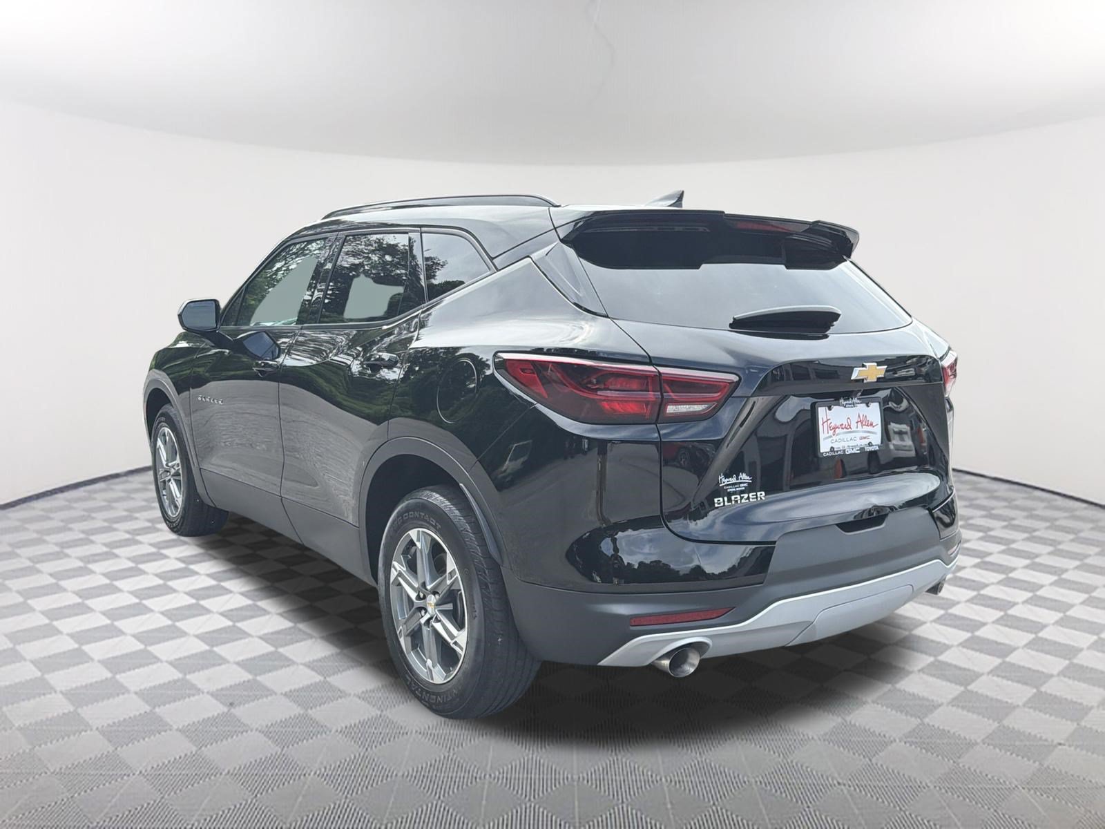 Certified 2023 Chevrolet Blazer LT w/ Convenience Package FWD image 3