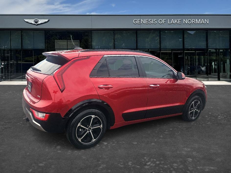 Used 2024 Kia Niro FWD image 5