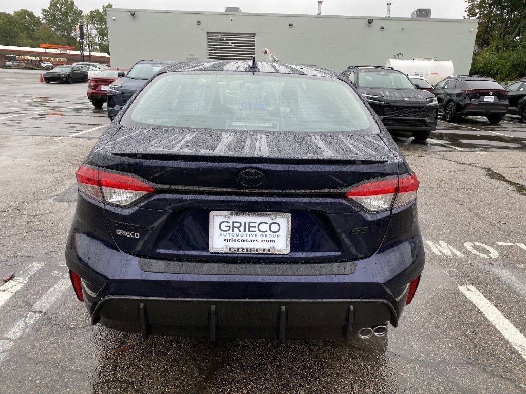 New 2026 Toyota Corolla SE w/ SE Package FWD image 4