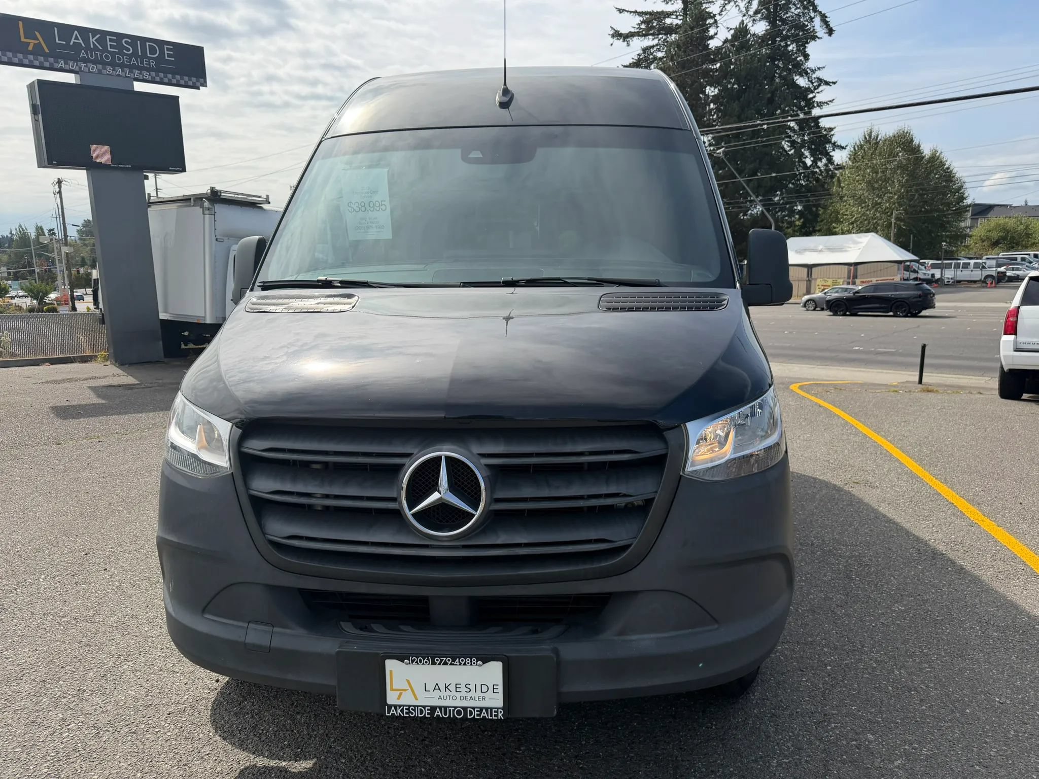 Used 2019 Mercedes-Benz Sprinter 2500 w/ Premium Package image 2