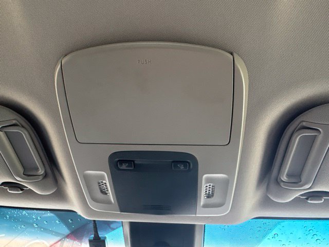 Used 2018 Toyota Camry SE FWD image 21