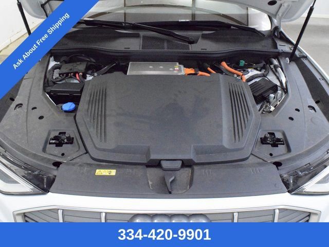 Used 2021 Audi e-tron Premium Plus w/ Premium Plus Package image 35