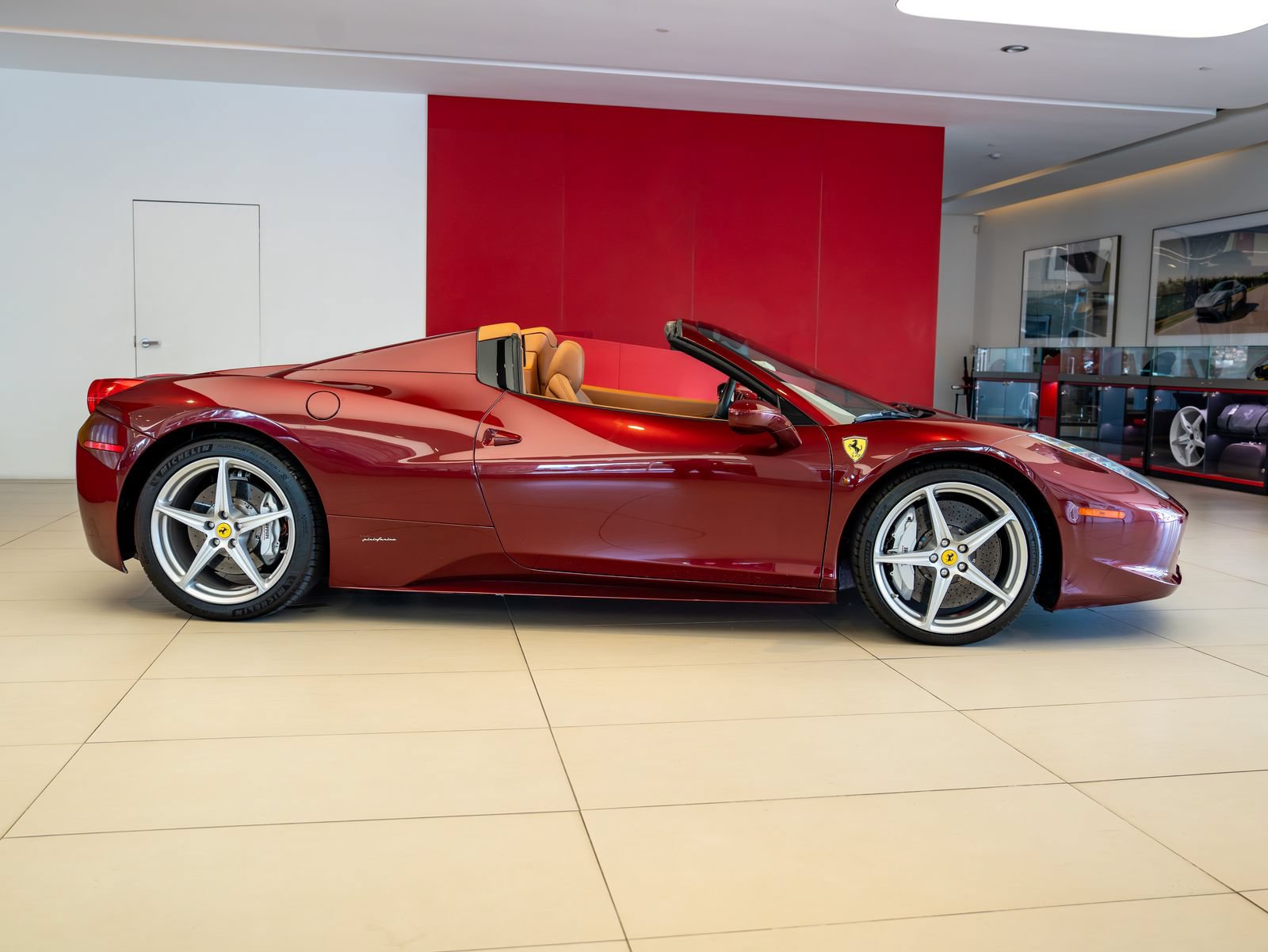 Certified 2013 Ferrari 458 Spider RWD image 7