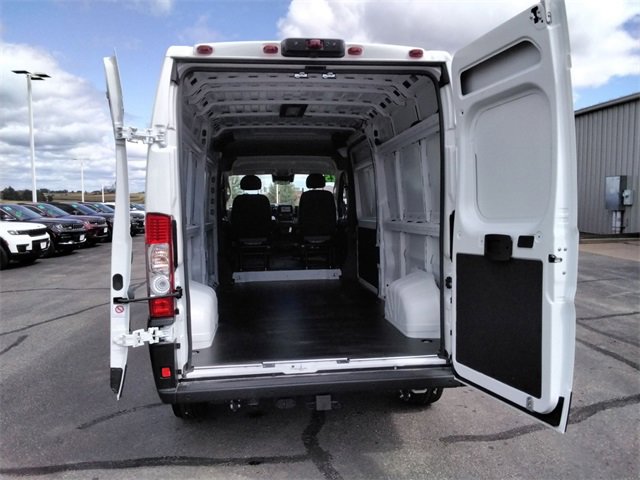 Used 2025 RAM ProMaster 2500 w/ Safety Group image 12