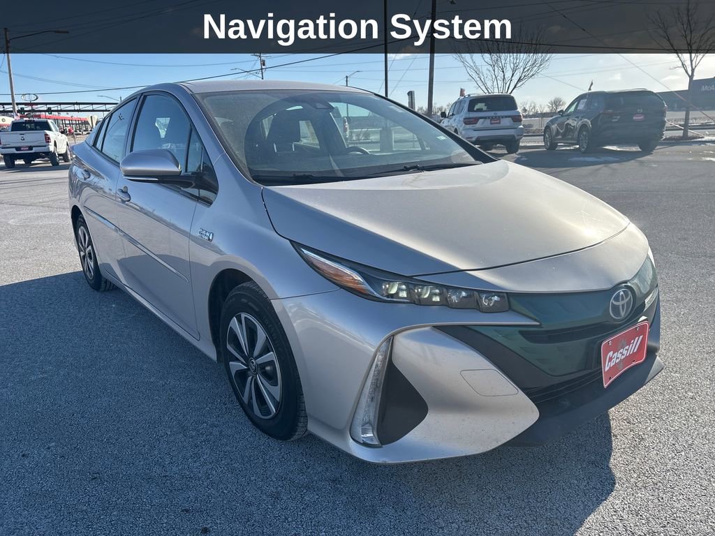 Used 2017 Toyota Prius Prime Premium image 9
